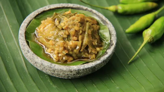 Resep Ayam Bakar yang Sedap: Dipanggang Pakai Teflon dengan Berbagai Sambal Pendamping