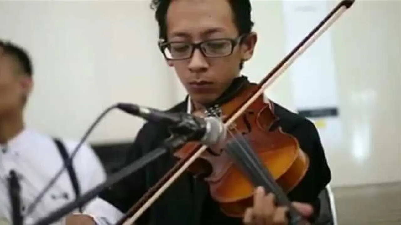 [Bintang] Guru Budi