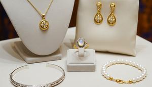 Tren Emas Perhiasan 2026. (Foto: AI)