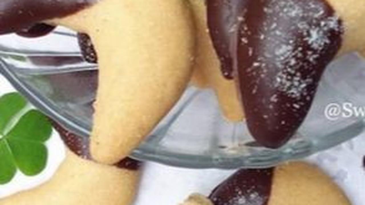 4. Resep Kue Putri Salju Tanpa Kacang<br>