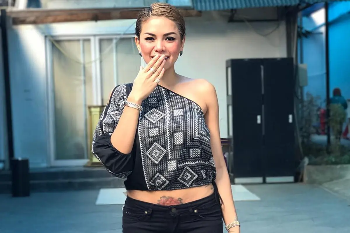 [Bintang] Nikita Mirzani