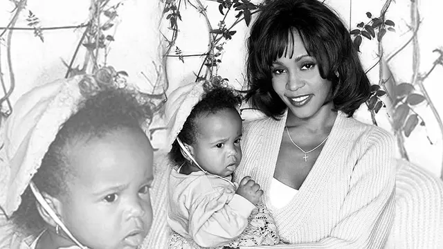 Bobbi Kristina Brown kecil dan Whitney Houston