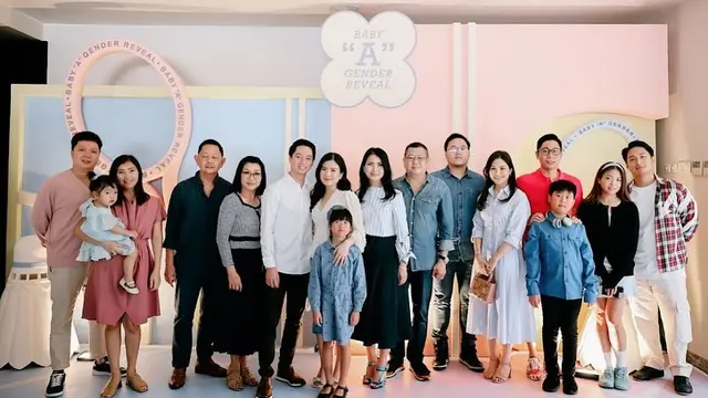 Valencia Tanoesoedibjo Gelar Pesta Gender Reveal Anak Pertama, Wajah Glowing-nya Jadi Sorotan