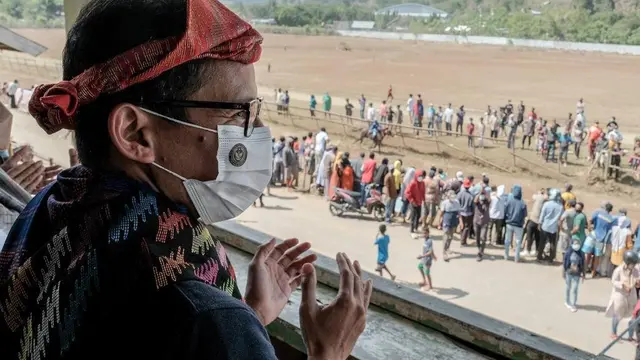 Saat Sandiaga Uno Terpesona Pacuan Kuda di Desa Panda Bima