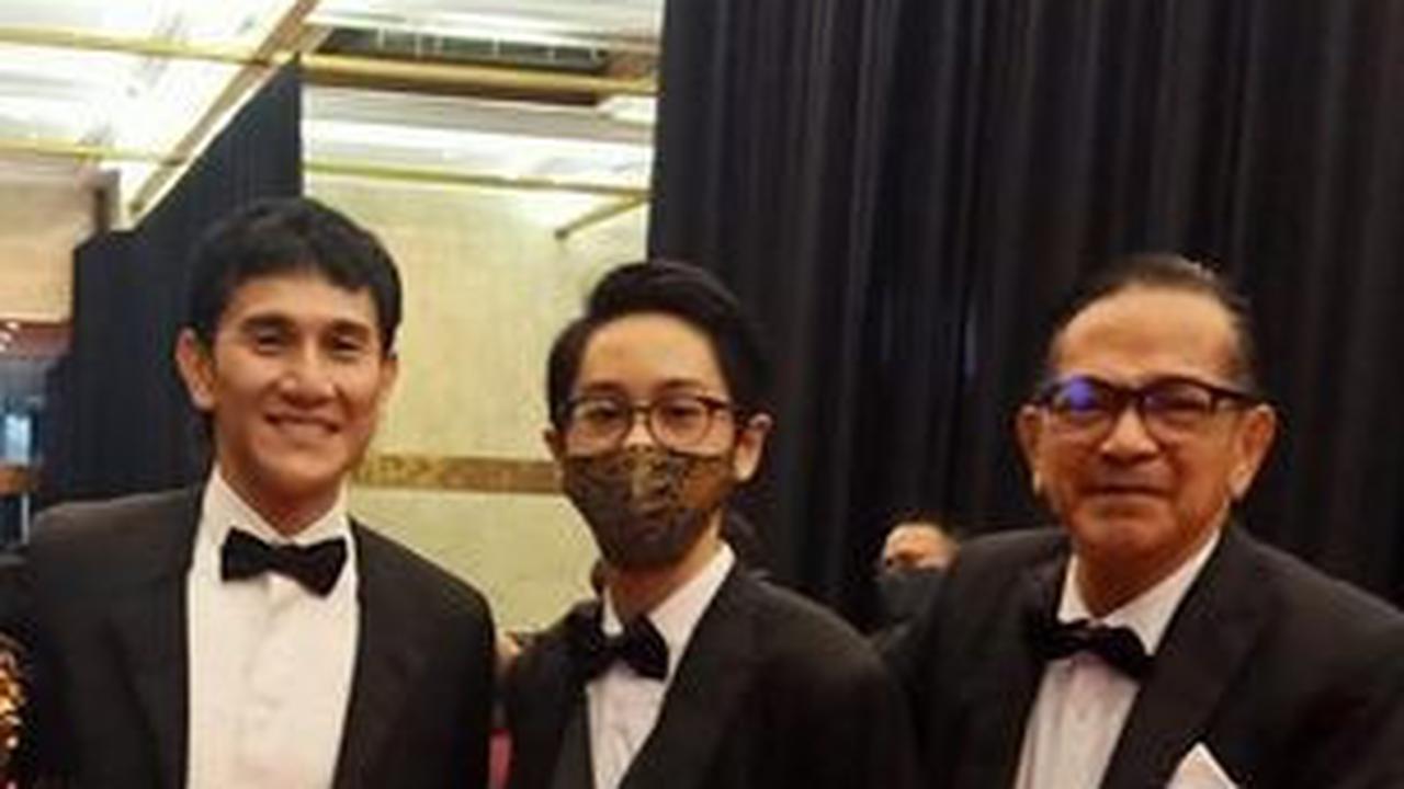 Ray Sahetapy Masih Aktif Menghadiri Acara-acara Bersama Rekan-rekan Aktor.