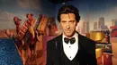 Patung lilin aktor India, Hrithik Roshan, dipajang pada pembukaan museum Madame Tussauds di Dubai, UEA, Rabu (13/10/2021). Atraksi lilin terkenal di dunia ini menampilkan 60 selebriti dan pemimpin, dari Kylie Jenner hingga Presiden China Xi Jinping dengan bintang Bollywood. (AP/Kamran Jebreili)
