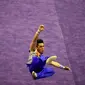 Atlet Wushu Indonesia, Harris Horatius beraksi pada Kejuaraan Dunia Wushu 2015 di Istora, Senayan, Jakarta, Sabtu(14/11/2015). (Bola.com/Nicklas Hanoatubun)