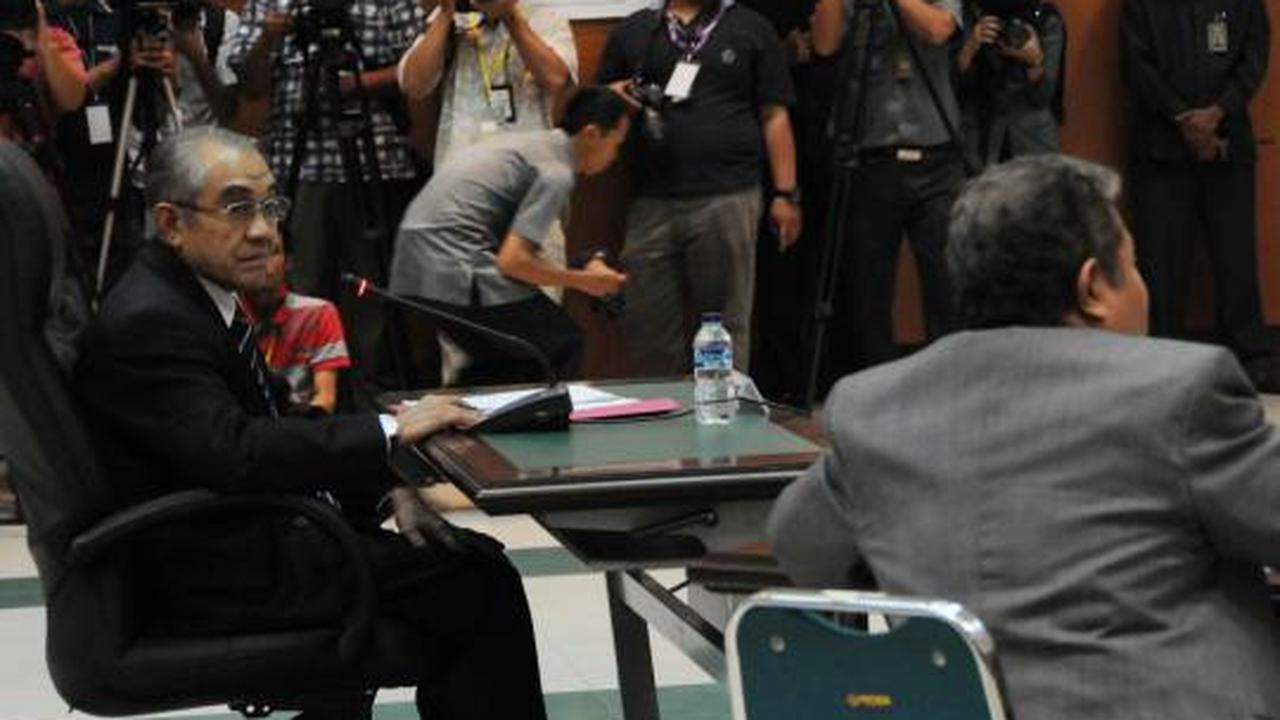 Hakim Achmad Yamanie jalani sidang