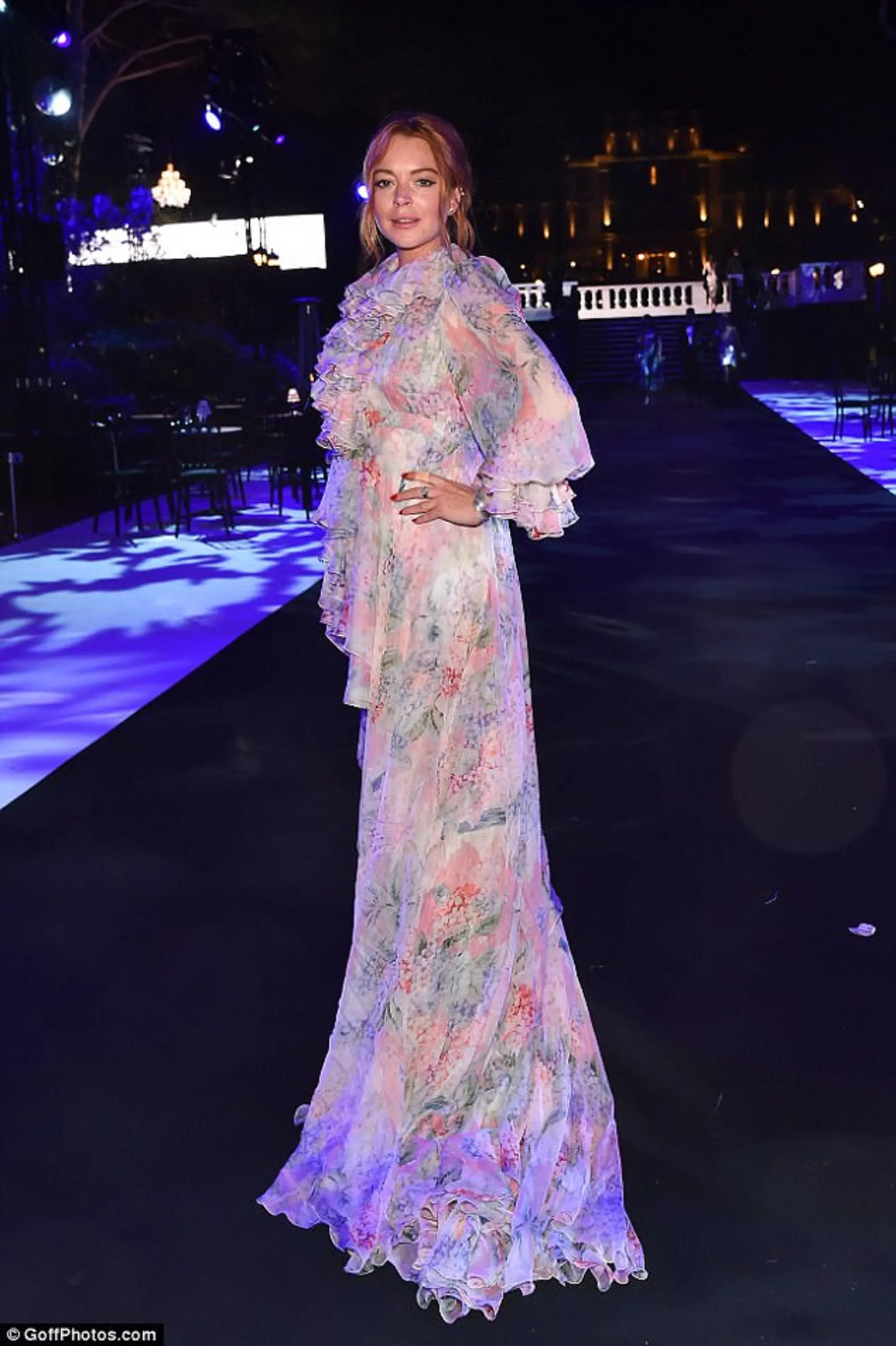 Lindsay Lohan terlihat lebih sopan saat tampil di Festival Film Cannes 2017 (Dailymail)