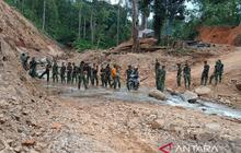 TNI Perbaiki Jembatan Vital di Tapanuli Tengah, Pulihkan Akses Warga Terisolasi