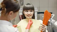 Jenis-jenis veneer gigi, harga, dan resiko yang dapat disebabkan oleh pemasangan veneer gigi (pexels/gustavo fring).