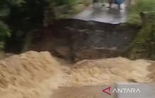 Polres Tala Siagakan Perahu Karet Antisipasi Banjir Tanah Laut, Satu Lansia Meninggal Dunia