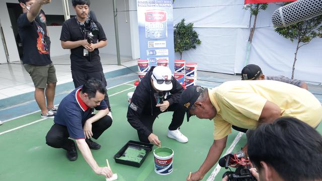 Vindes Sport Bersama Nippon Paint melakukan kegiatan positif.
