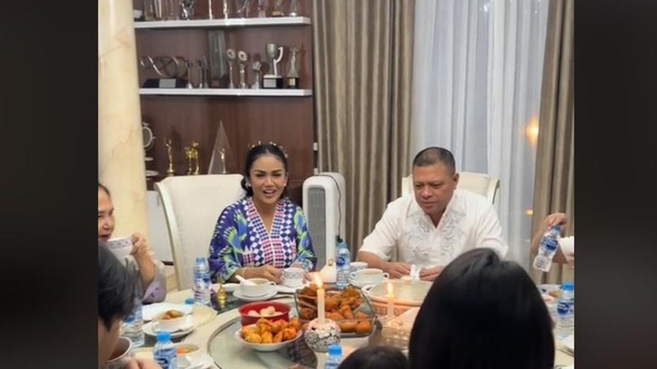 Mengintip Menu Buka Puasa di Rumah Krisdayanti, Disebut Seperti Gelar Acara Syukuran.  foto; TikTok @anggiiiiiiiii30
