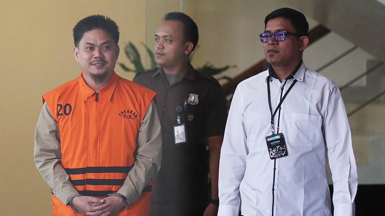 FOTO: Bupati Nonaktif Kolaka Timur Abdul Aziz Jalani Pemeriksaan KPK Terkait Korupsi RSUD