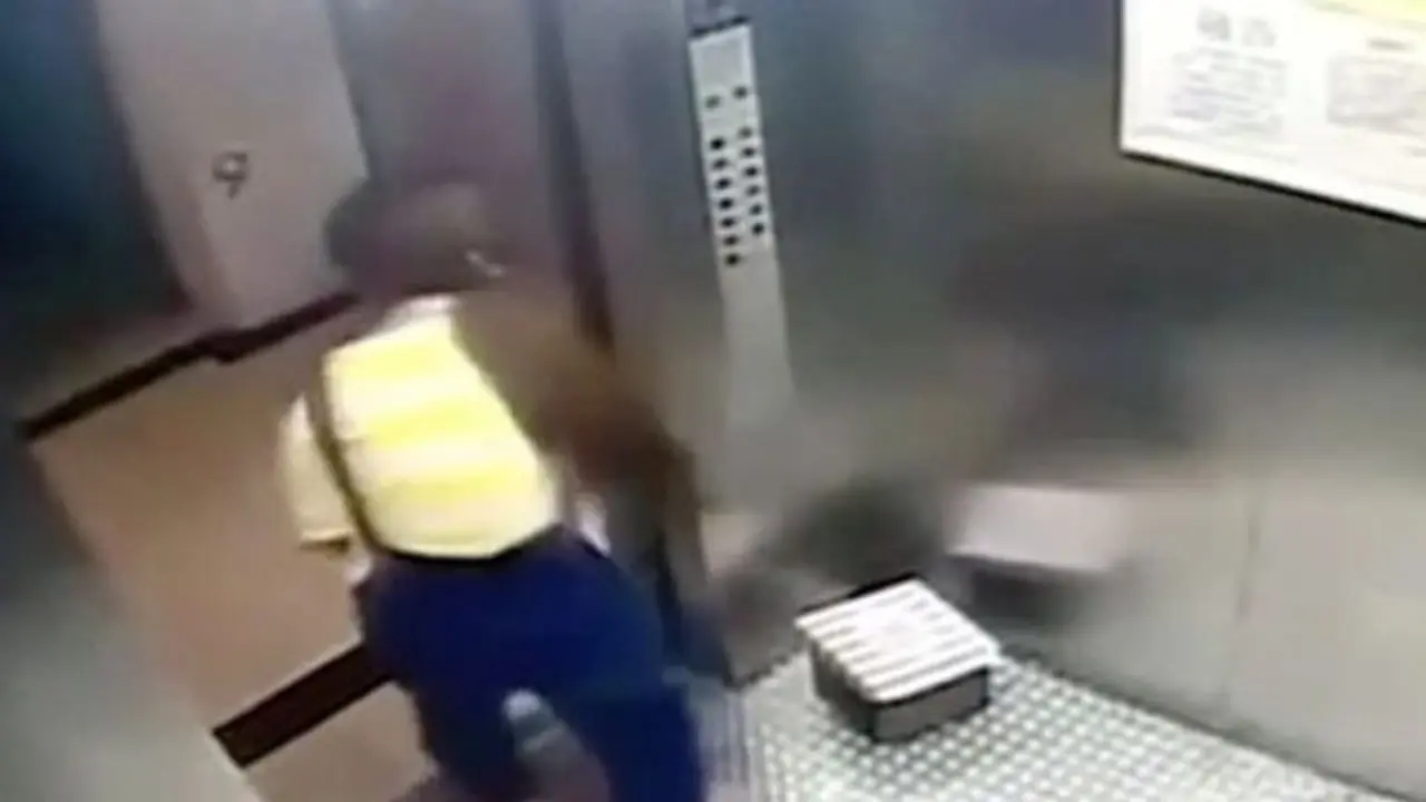 Tega, Ibu Muda Buang Bayinya Sendiri Terekam CCTV