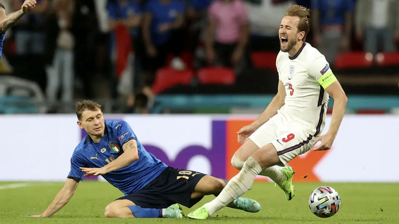 Euro 2020 Italia Melawan Inggris