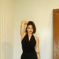 [Instagram/shafaharris]