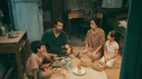 Daya Tarik Children of Heaven: Akting Pemain Hingga Aksi Sosial Sepasang Sepatu Berjuta Mimpi