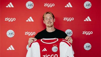 Resmi! Ajax Daratkan Julian Brandt dari Borussia Dortmund dengan Kontrak Tiga Tahun