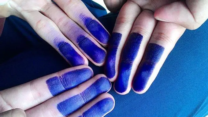 Calon Siswa Seragam Abu-abu Pamer Pengumuman Hasil UN SMP 2015