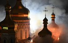 FOTO: Rudal Rusia Hantam Katedral Bersejarah di Kyiv Puluhan Warga Terluka
