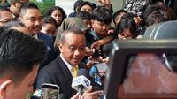 Menteri Energi dan Sumber Daya Mineral (ESDM) Bahlil Lahadalia resmi menandatangani Nota Kesepahaman (MoU) bersama pemerintah Singapura terkait ekspor listrik. (Foto: Liputan6.com/Arief R)