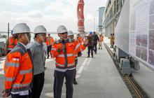 Wapres Gibran Tinjau Proyek Pengembangan Dermaga dan Fasilitas Produksi Tuban, Harap Segera Beroperasi
