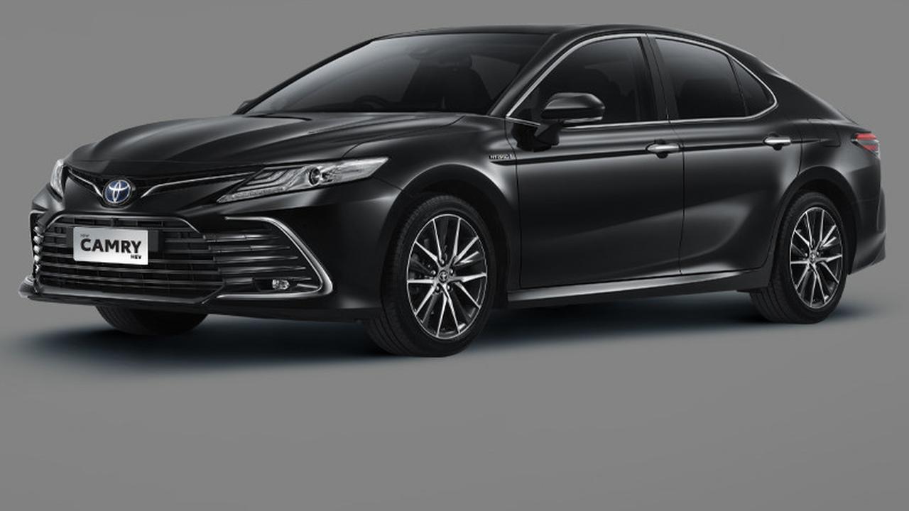 Toyota Camry Hybrid 2024