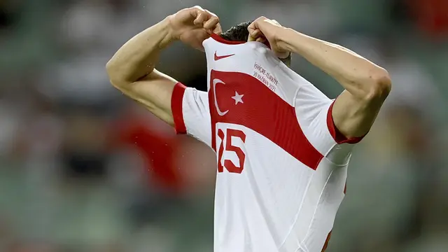 Foto Piala Eropa: Menang 3-1 atas Turki, Swiss Masih Berpeluang Lolos ke 16 Besar Euro 2020, Turki Tersingkir!