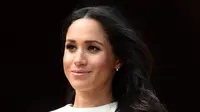 Meghan Markle nampaknya sudah muak dengan apa yang dilakukan Thomas Markle padanya. (EDDIE MULHOLLAND / POOL / AFP)