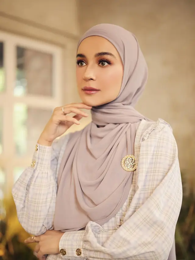 Shireen Sungkar