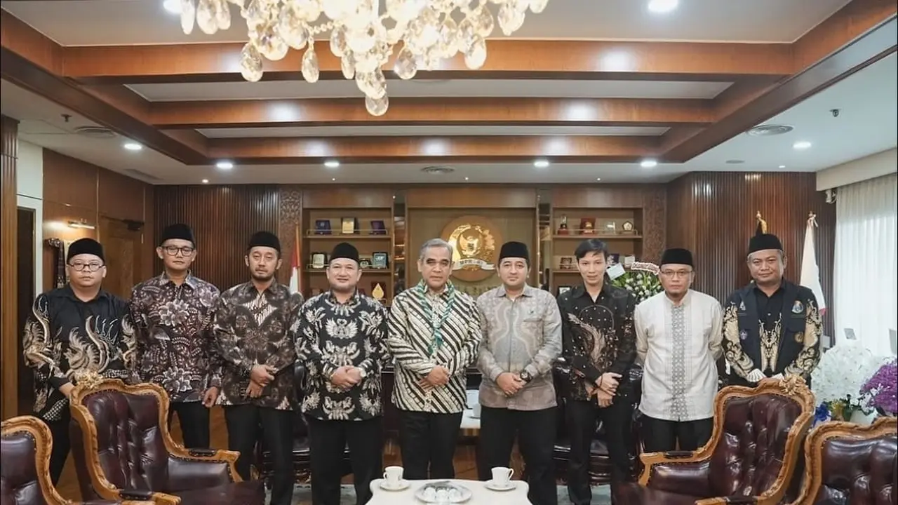 Ketua MPR Ahmad Muzani saat menerima kunjungan Panitia WMSJ di ruangannya, Gedung Nusantara III, Komplek MPR/DPR RI. (Istimewa)