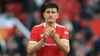 Harry Maguire. Bek tengah Inggris berusia 28 tahun ini didatangkan Manchester United dari Leicester City pada 2 Agustus 2019 dengan nilai transfer 80 juta pounds. Total 2 musim, ia telah bermain dalam 107 laga di semua kompetisi dengan mencetak 5 gol. (Foto: AFP/Lindsey Parnaby)