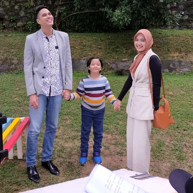 Jadi Ibu dan Anak di Sinetron, Ini 6 Kebersamaan Cut Syifa dan Radja Nasution