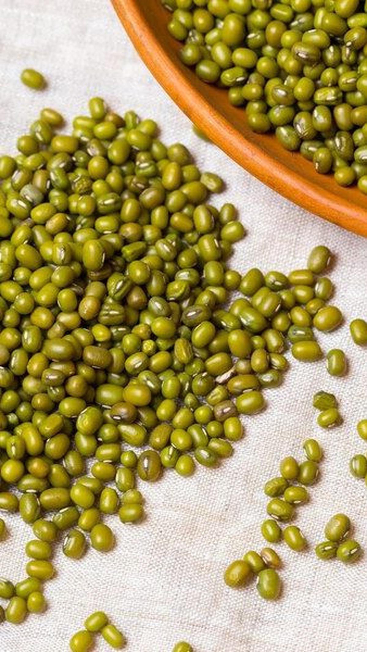 3.&nbsp;Menjaga Kesehatan Jantung: Antioksidan dan magnesium dalam kacang hijau mendukung kesehatan jantung ibu hamil.