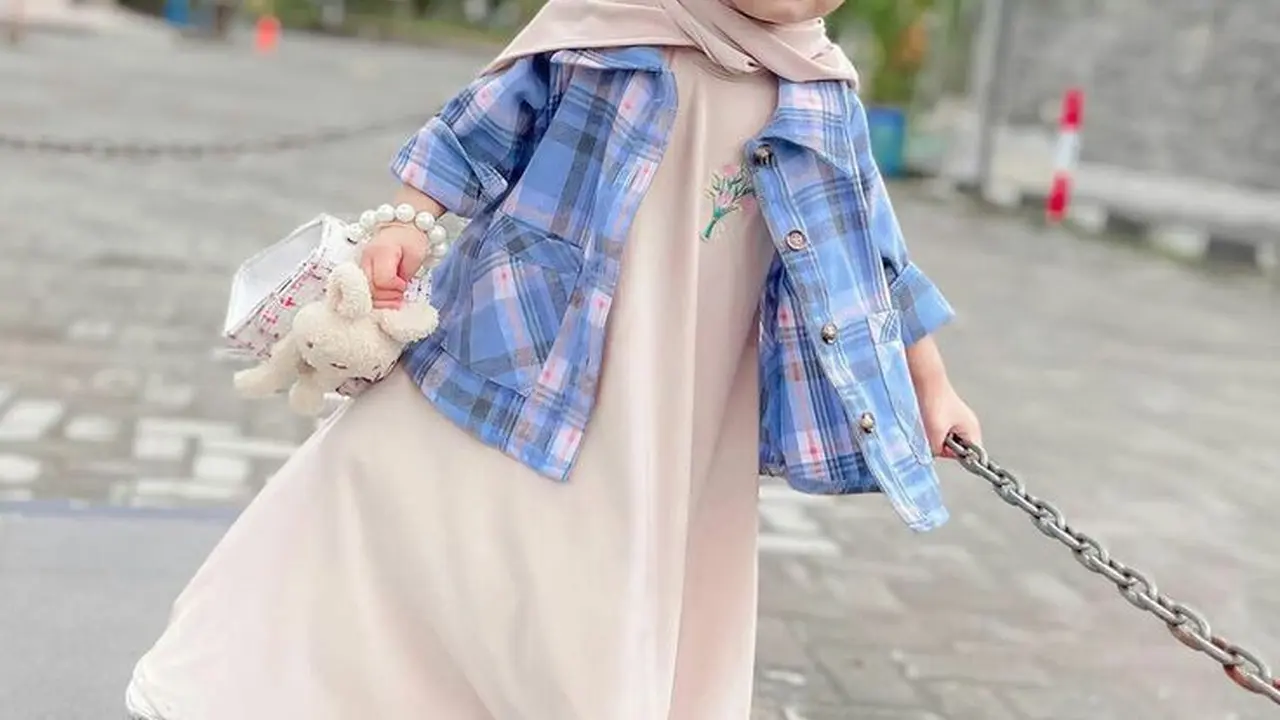 Model Baju Lebaran 2024 ala Bayi Perempuan Indonesia