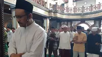 Rehat Kampanye, Gus Ipul Didaulat Jadi Imam Salat Jumat di Surabaya