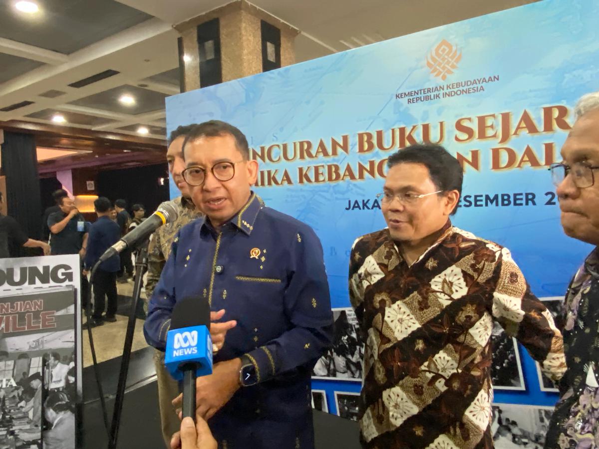 Fadli Zon Resmi Luncurkan Buku Penulisan Ulang Sejarah RI, Terdiri dari 10 Jilid