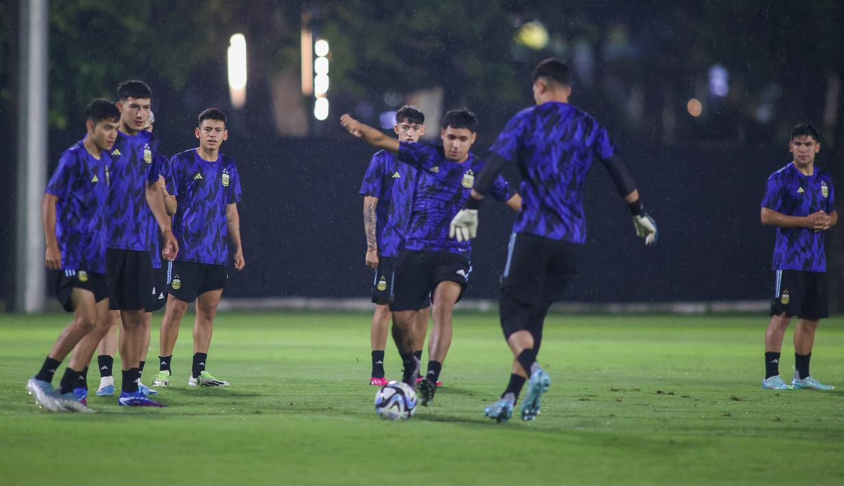 Duel panas Argentina kontra Polandia akan berlangsung di Jakarta International Stadium (JIS), sore ini, Jumat (17/11). (Doc. LOC WCU17/BRY)