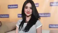 Dewi Perssik‎: Nassar Sekarang Lebih Sopan 