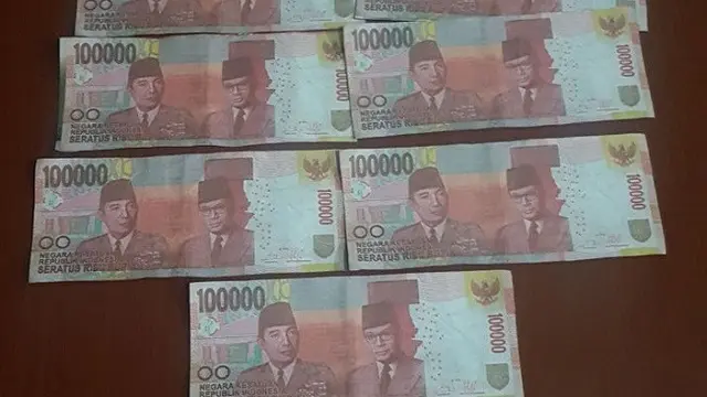 Pria Hidung Belang Bayar PSK dengan Uang Palsu