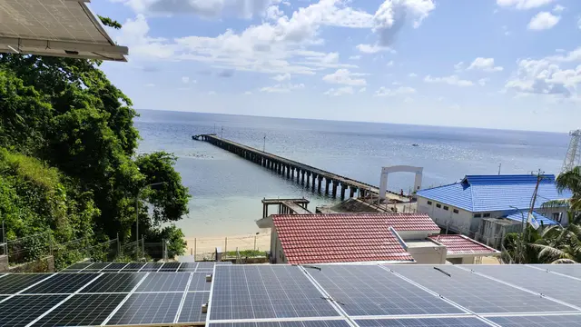 Tampilan Pembangkit Listrik Tenaga Surya (PLTS) Lipang