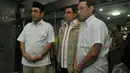 Tampak Fadli Zon sedang menunggu para tokoh yang akan datang untuk berbelasungkawa, Jakarta, Kamis (28/8/2014) (Liputan6.com/Johan Tallo)