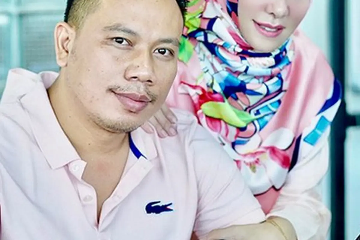 [Bintang] Angel Lelga dan Vicky Prasetyo