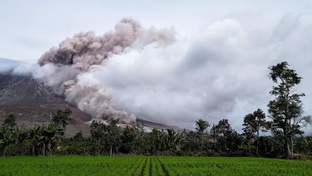 20161101-Gunung-Sinabung-Sumatera-AFP-Photo