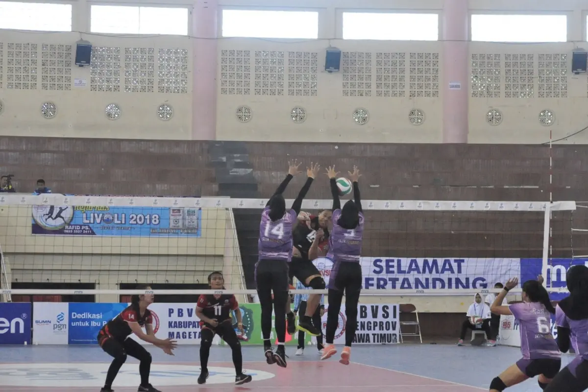Bank Jatim Vs Badak LNG Bontang - Livoli