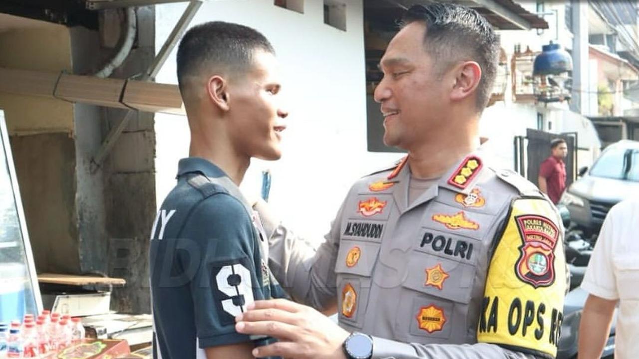 Syahduddi datang untuk memberikan dukungan moral kepada Satrio. <br>