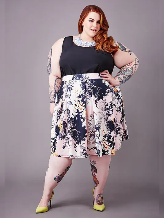 Tess Holiday yang berbobot sekitar 116 kilogram itu membuktikan berkarir di dunia modeling tidak diwajibkan harus memiliki tubuh tinggi dan langsing. (Dailymail)