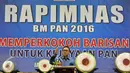 Ketua Umum PAN, Zulkifli Hasan memberi sambutan saat acara pembukaan Rapimnas BM PAN 2016, Jakarta, Jumat (8/4). Agenda Rapimnas tersebut untuk memilih  Ketua Umum BM PAN yang baru. (Liputan6.com/Johan Tallo)